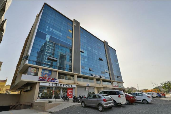 Hotel Pathik Villa Ahmedabad Exterior photo